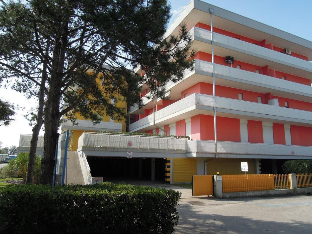 Condominio Biloba-Gemini Bibione Exterior photo